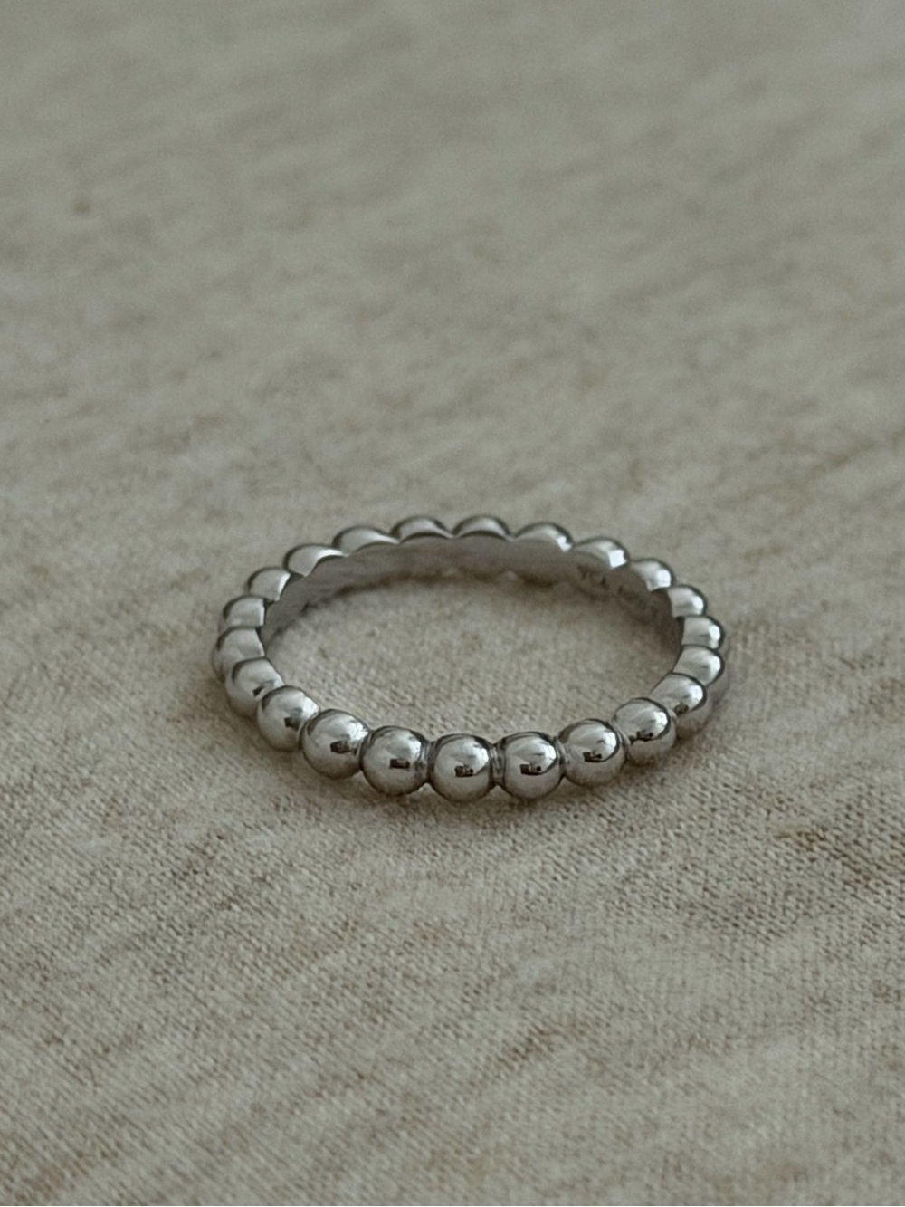 Van Cleef & Arpels Perlée pearls of gold ring, medium model -18K white gold